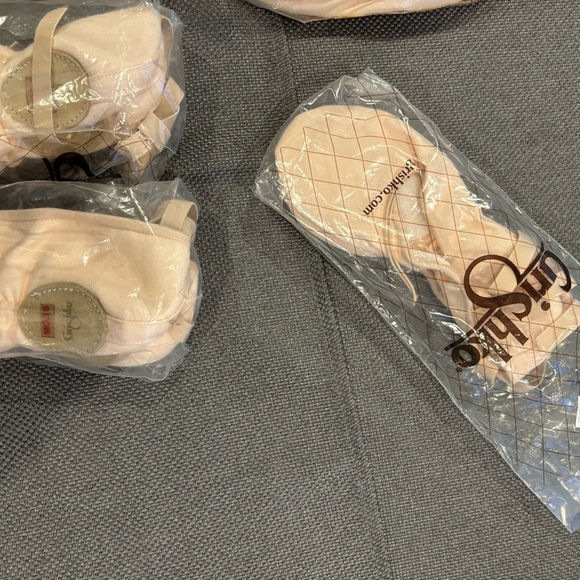 GRISHKO Performance Ballet canvas soft split sole ballet shoe. Color: Pink. 41C - Picture 7 of 7